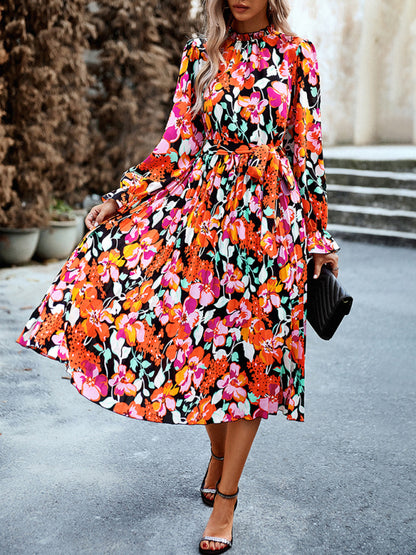 Holiday casual round neck pleated belt printed dress