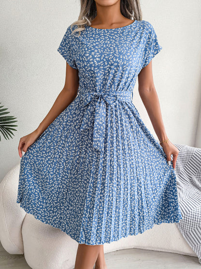 New women's casual short-sleeved floral large hem pleated dress